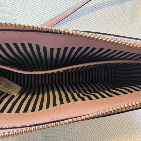Kate Spade Pastel Pink Crossbody with Gold Accents - Picture 6 of 9
